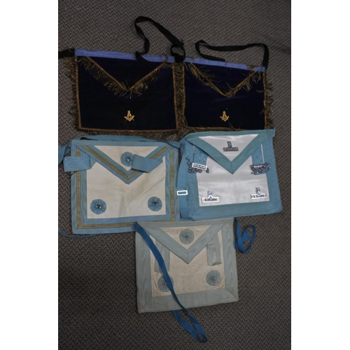 498 - A lot of Masonic aprons.