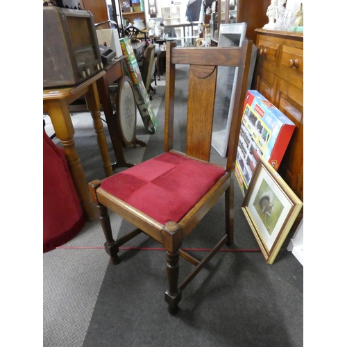 517 - An oak framed chair.