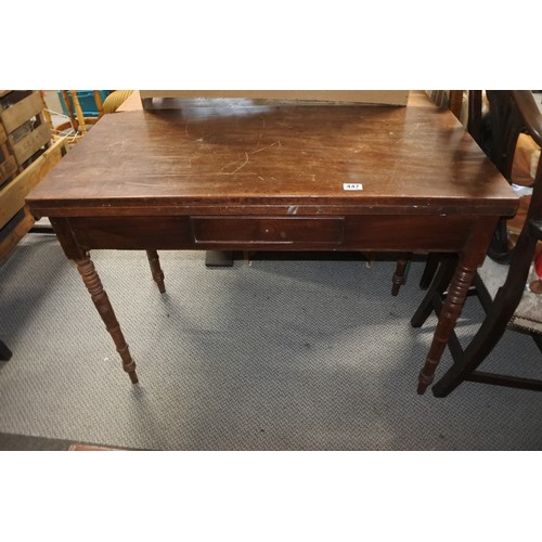 447 - An antique turn over leaf table.