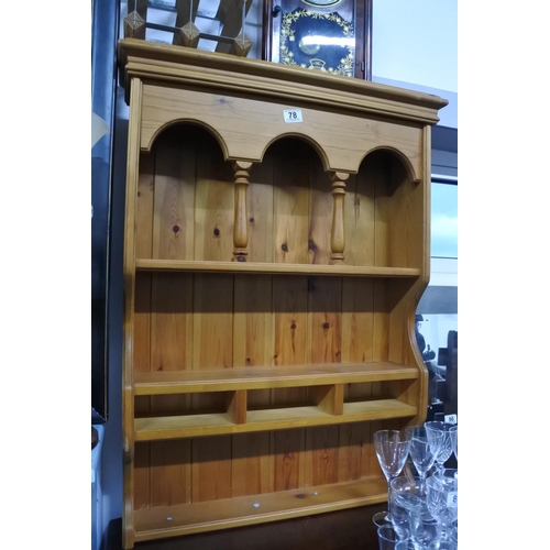 78 - A pine plate rack/display cabinet. Approx 69x92x15cm.