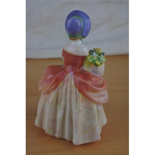 83 - A small Royal Doulton figurine 'Cissie' Hn1809