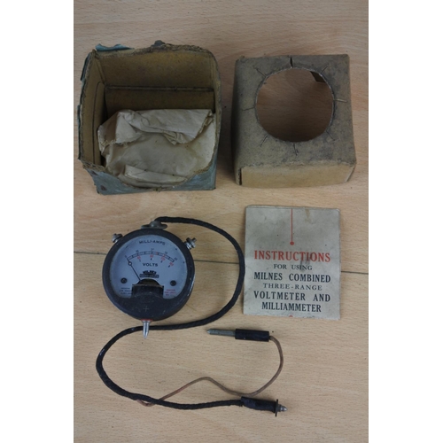 564 - A boxed vintage Milnes Combined three range voltmeter and milliammeter.