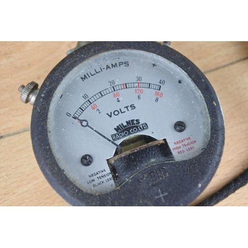 564 - A boxed vintage Milnes Combined three range voltmeter and milliammeter.