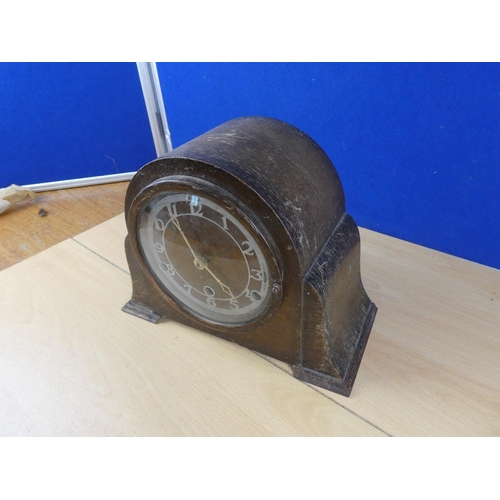 92 - A vintage wooden cased Bentina mantle clock.