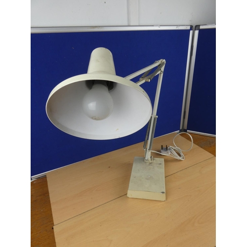 140 - A vintage style anglepoise table lamp.