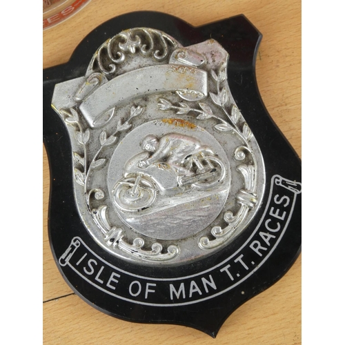 570 - A vintage Isle of Man presentation plaque, a vintage Isle of Man tankard, ashtray and more.