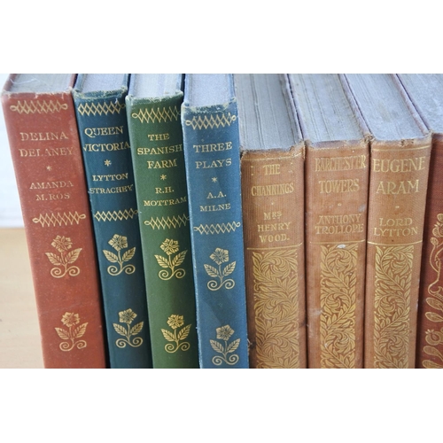 92 - A set of four Chatto & Windus vintage books to include Queen Victoria, The Spanish Farm, Delina Dela... 