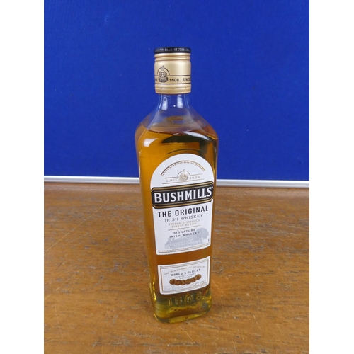 111 - A bottle of 700ml Bushmills Irish Whiskey.