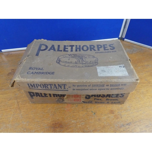 189 - A vintage Palethorpes' card box.