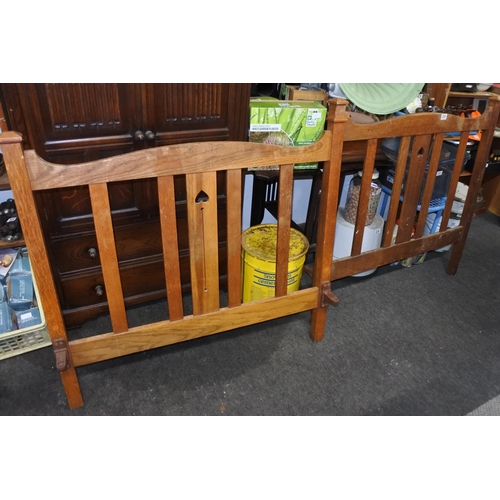 259 - A pair of antique oak single bed ends. Approx 100x107cm.