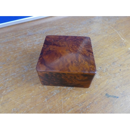 368 - A maple trinket box.