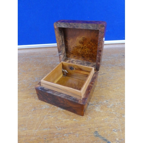 368 - A maple trinket box.