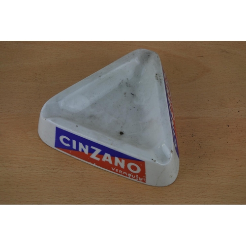 462 - A vintage Cinzano Vermouth ceramic ashtray.