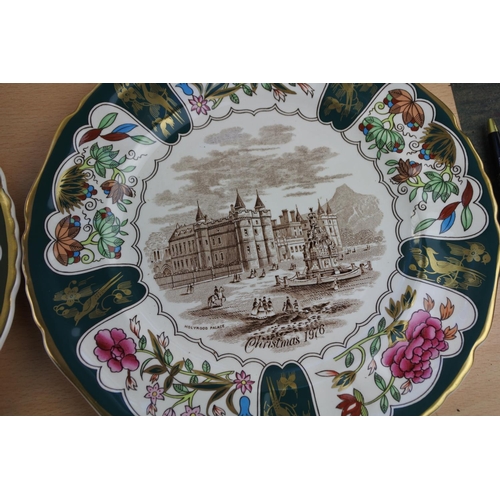 466 - A lot of six Mason's Ironstone Christmas collectors plates.