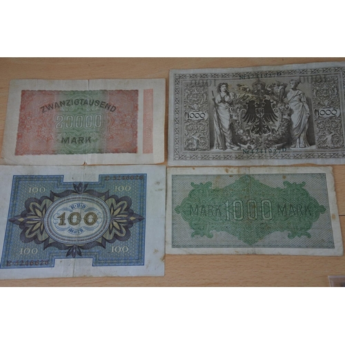 471 - A lot of assorted foreign bank notes.