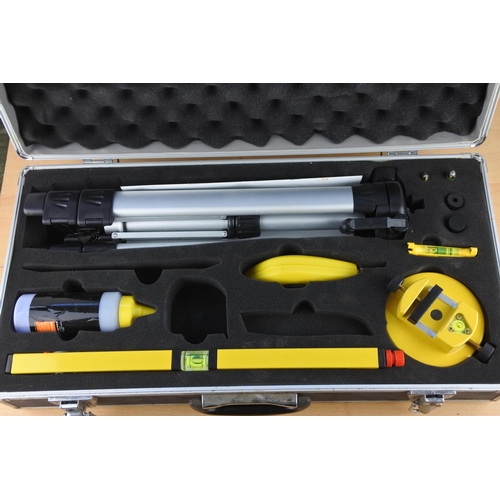 494 - A cased B & Q laser level tool kit with instruction manual and keys.