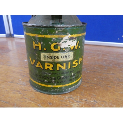 512 - A vintage HGW Varnish tin.