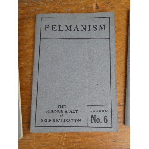 514 - A boxed set of 15 volumes 'Pelmanism'.