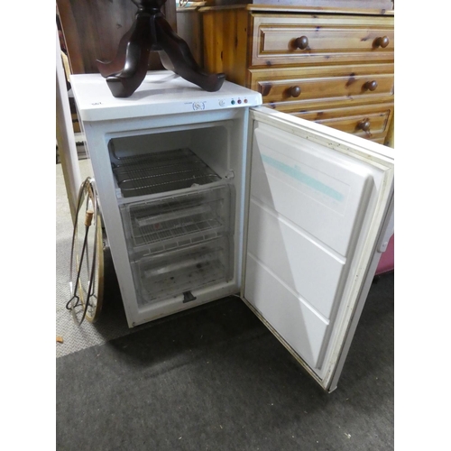 567 - An Electrolux undercounter fridge.