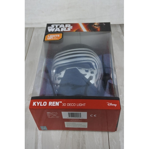 681 - A boxed Disney Star Wars Kylo Ren 3D deco light.