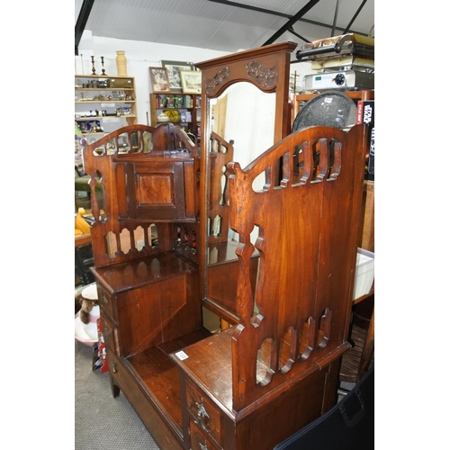 733 - A stunning antique mahogany dressing table with dressing mirror and corner storage cupboards. approx... 