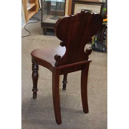 744 - A stunning antique Victorian mahogany hall chair.