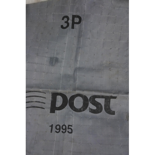 745 - A 3P Postal bag dated 1995.