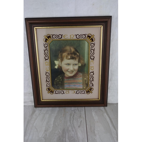 748 - A vintage framed photograph frame. approx 30x25cm.