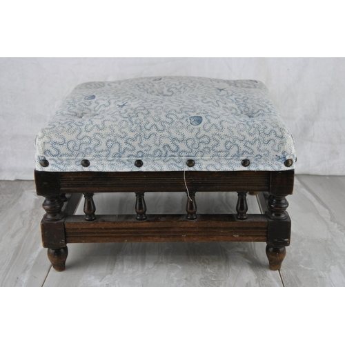 786 - A small upholstered footstool. approx 19x30x26cm.