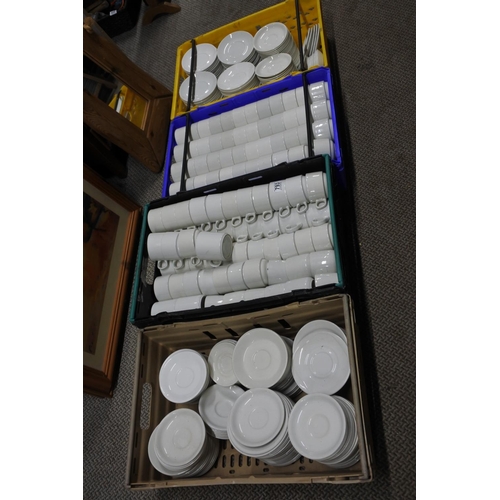 793 - A large lot of catering cups and saucers.