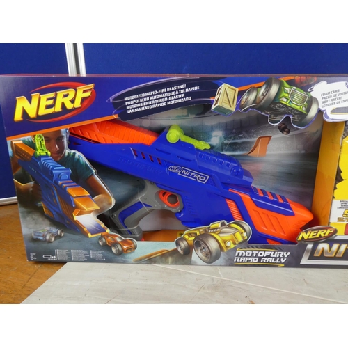 837 - A large boxed Nerf Nitro Motofury Rapid Rally set.