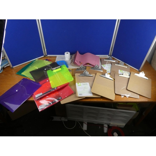 843 - A box of assorted office stationery, clipboards and more.