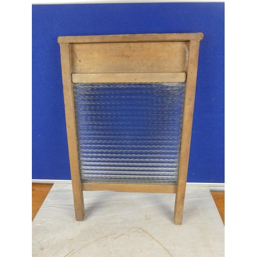 874 - A vintage washboard. approx 53cm.