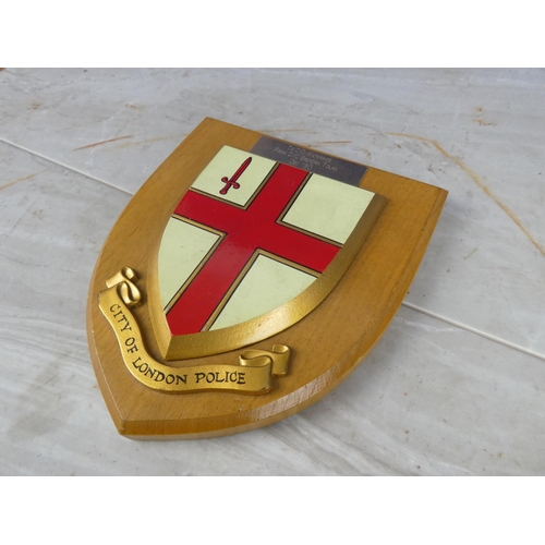 928 - A wooden shield wall plaque 'City of London Police' - To CID Waterside from D/C Brendan Tolan, Dec '... 