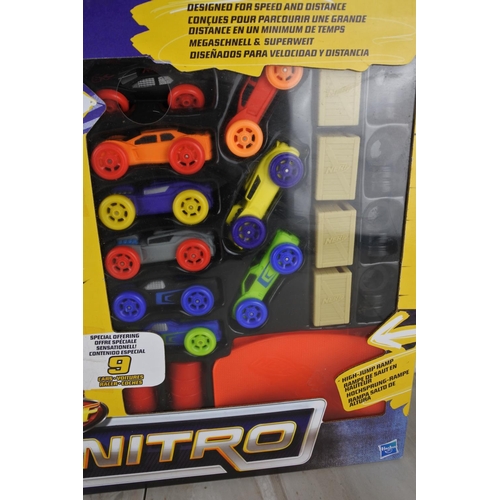 1048 - A large boxed Nerf Nitro Motofury Rapid Rally set.