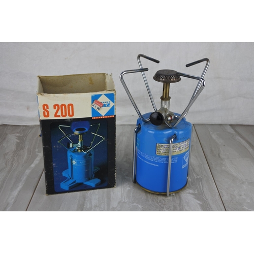 994 - A boxed vintage Camping Gaz stove.