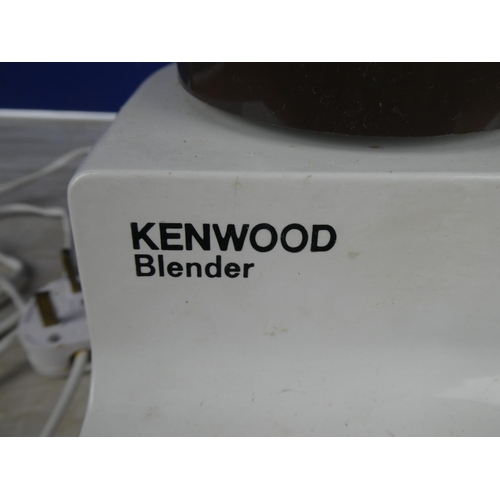 1065 - A vintage Kenwood blender.