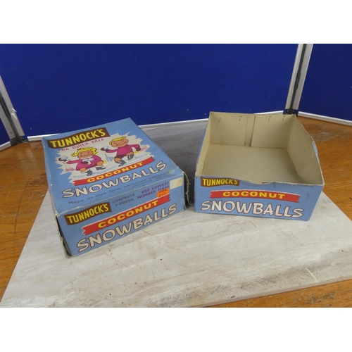 1079 - A vintage Turnock's Snowball cardboard box.