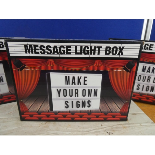 1092 - Three message light up boxes.