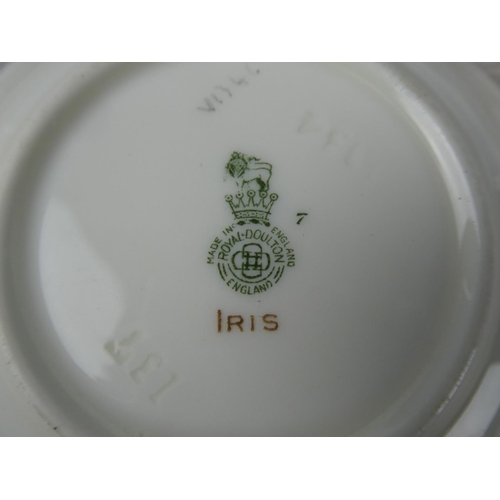 1095 - A job lot of ceramics to include Royal Doulton, Royal Winton and more.