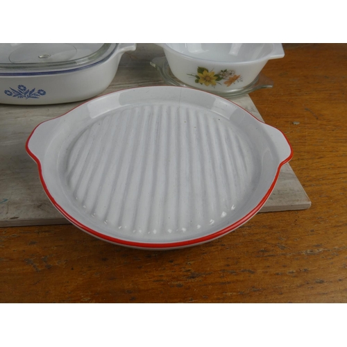 1096 - A lot of vintage casserole dishes and more.