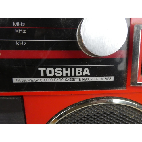 1100 - A vintage Toshiba radio/cassette player.