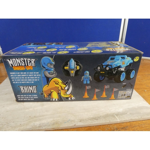 1118 - A boxed Monster Smash Up truck set.