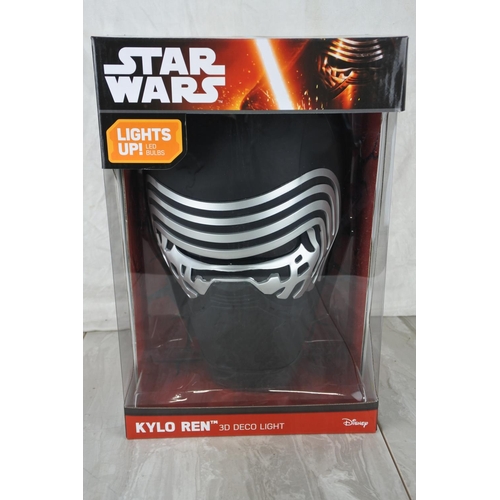 1167 - A boxed Disney Star Wars Kylo Ren 3D deco light and a boxed Harry Potter light.