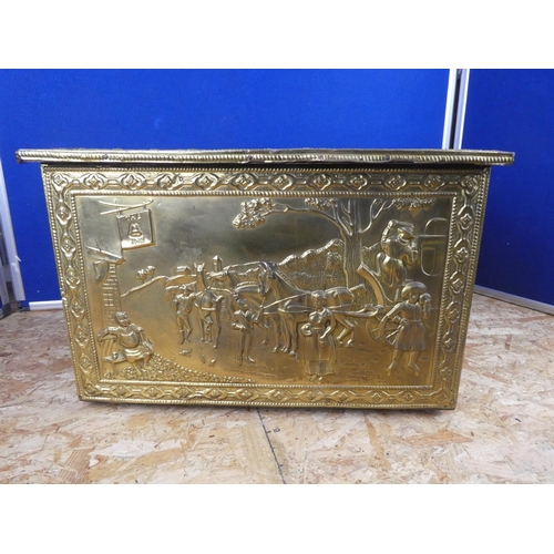 1223 - A stunning vintage coal box with handcrafted panel top.