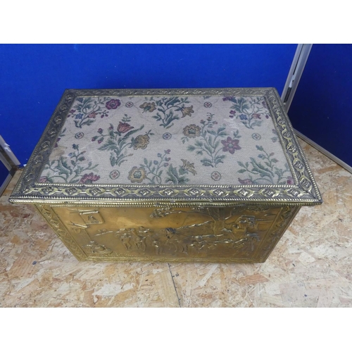 1223 - A stunning vintage coal box with handcrafted panel top.