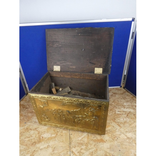 1223 - A stunning vintage coal box with handcrafted panel top.