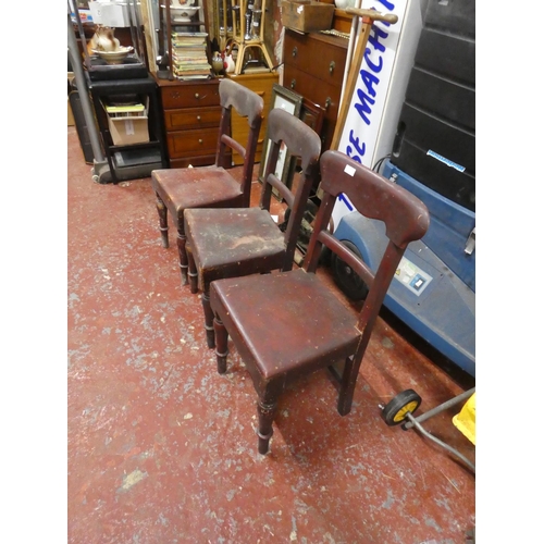 1229 - A set of three antique Irish vernacular dining room chairs