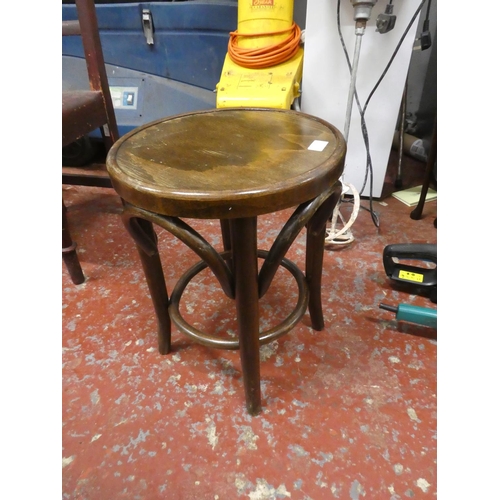 1239 - A vintage Bentwood style stool.