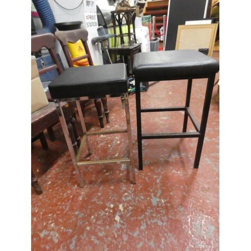 1287 - Two metal framed stools.